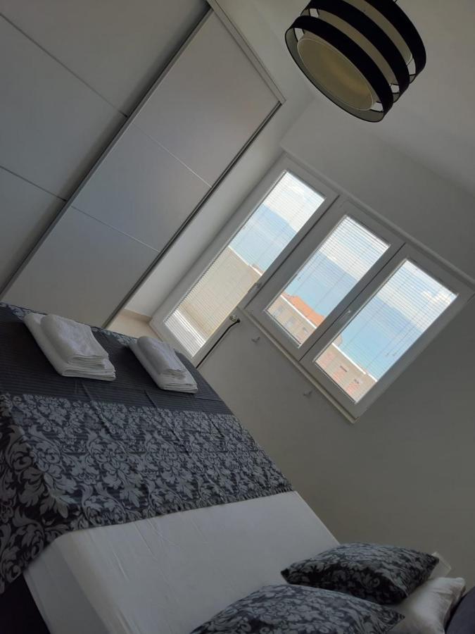 Apartments Duce Duće Exterior foto